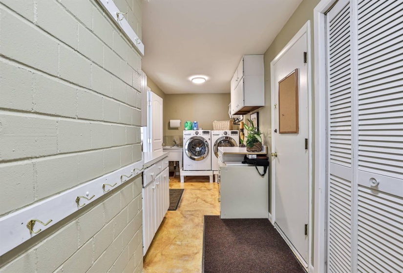 032-Mudroom