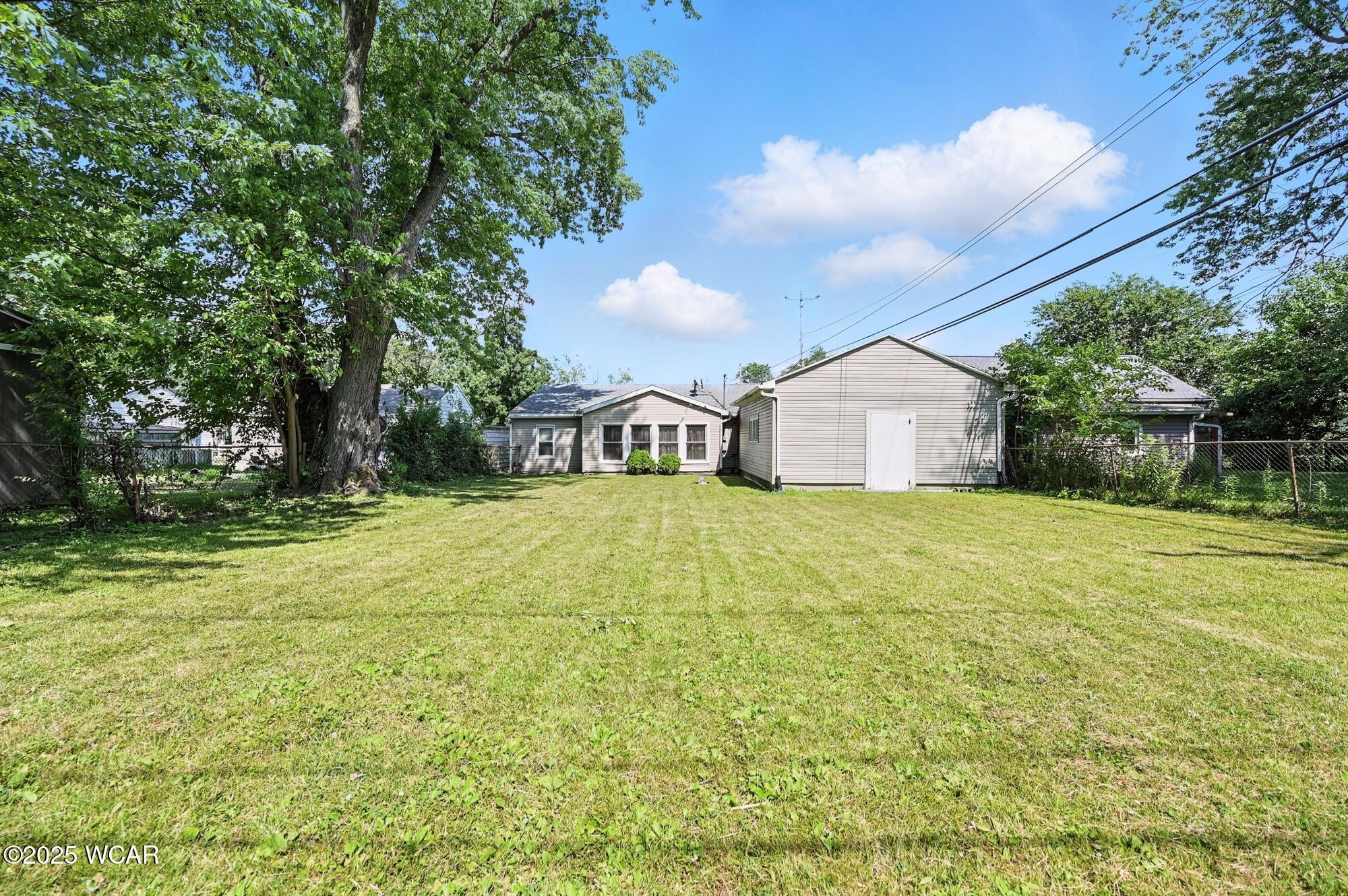 696 Mount Holyoke Avenue, Lima, Ohio