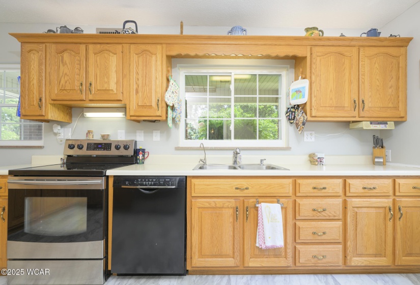 615 Iroquois Road, Bellefontaine, Ohio, 2 Bedrooms Bedrooms, ,2 BathroomsBathrooms,Residential,For Sale,Iroquois,307609