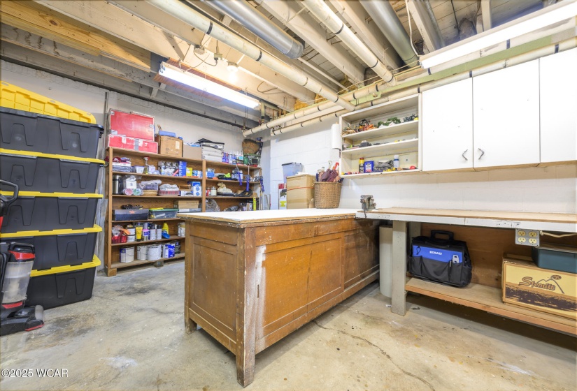 615 Iroquois Road, Bellefontaine, Ohio, 2 Bedrooms Bedrooms, ,2 BathroomsBathrooms,Residential,For Sale,Iroquois,307609