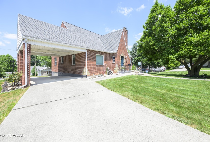 615 Iroquois Road, Bellefontaine, Ohio, 2 Bedrooms Bedrooms, ,2 BathroomsBathrooms,Residential,For Sale,Iroquois,307609