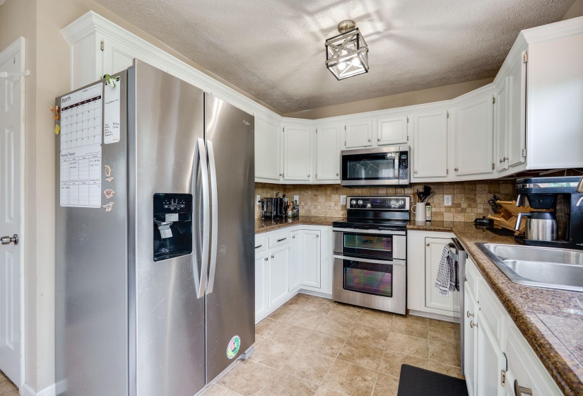 12-web-or-mls-1662-farrington-dr