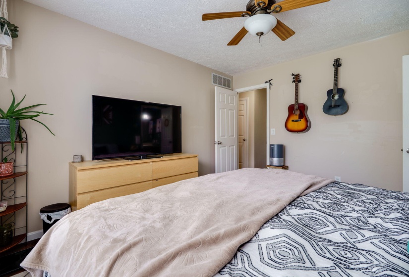18-web-or-mls-1662-farrington-dr