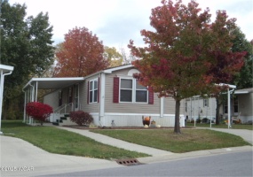 210 Pinewood Circle Circle, Lima, Ohio, 2 Bedrooms Bedrooms, ,1 BathroomBathrooms,Residential,For Sale,Pinewood Circle,307620