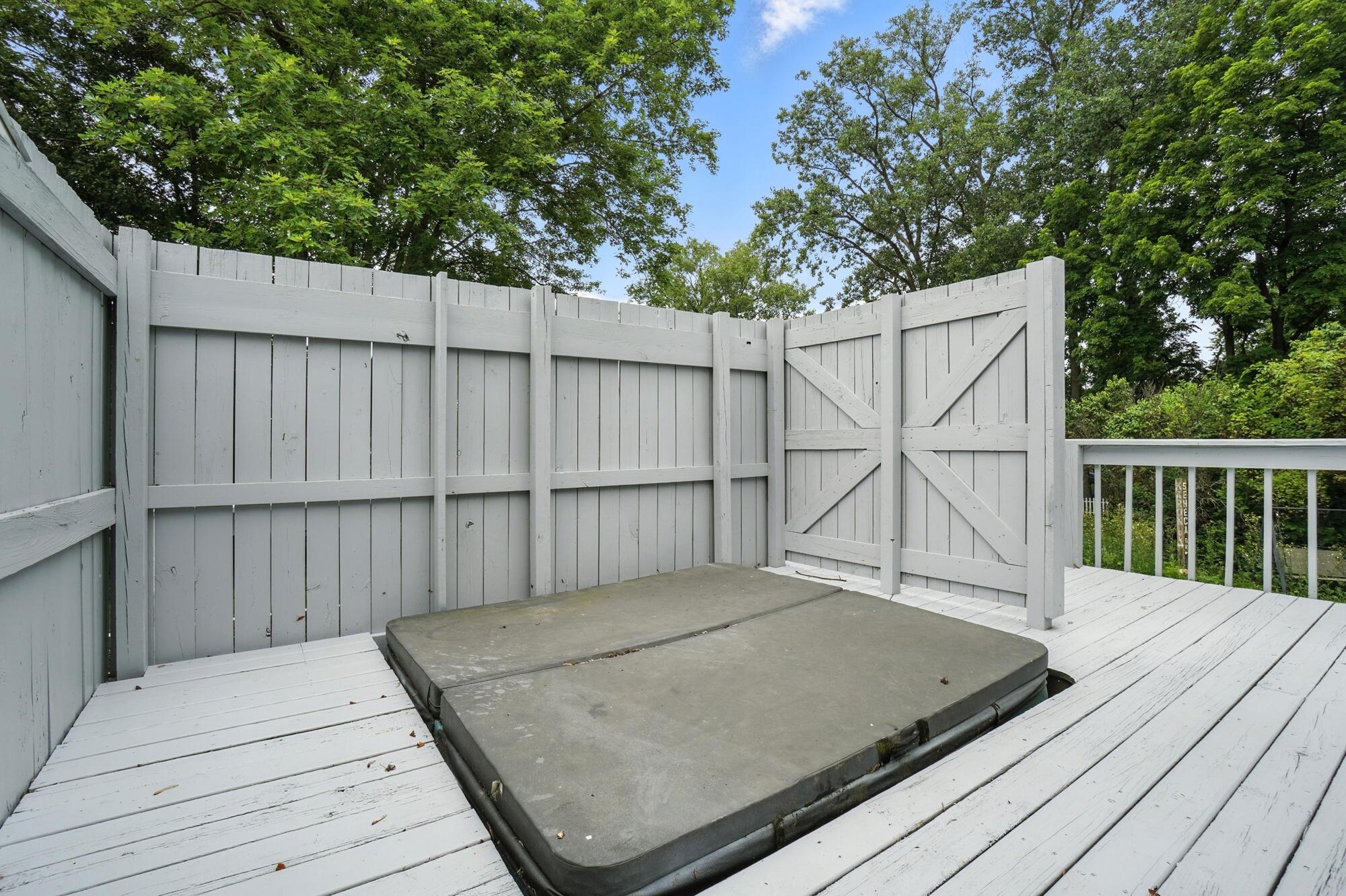 2600 Seneca Drive, London, Ohio 43140