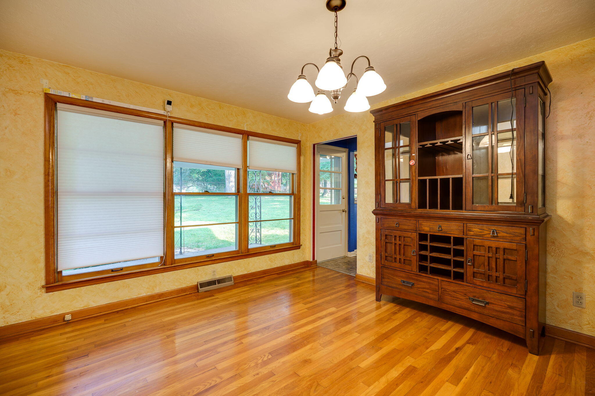 1809 Mile Road, Springfield, Ohio 45503