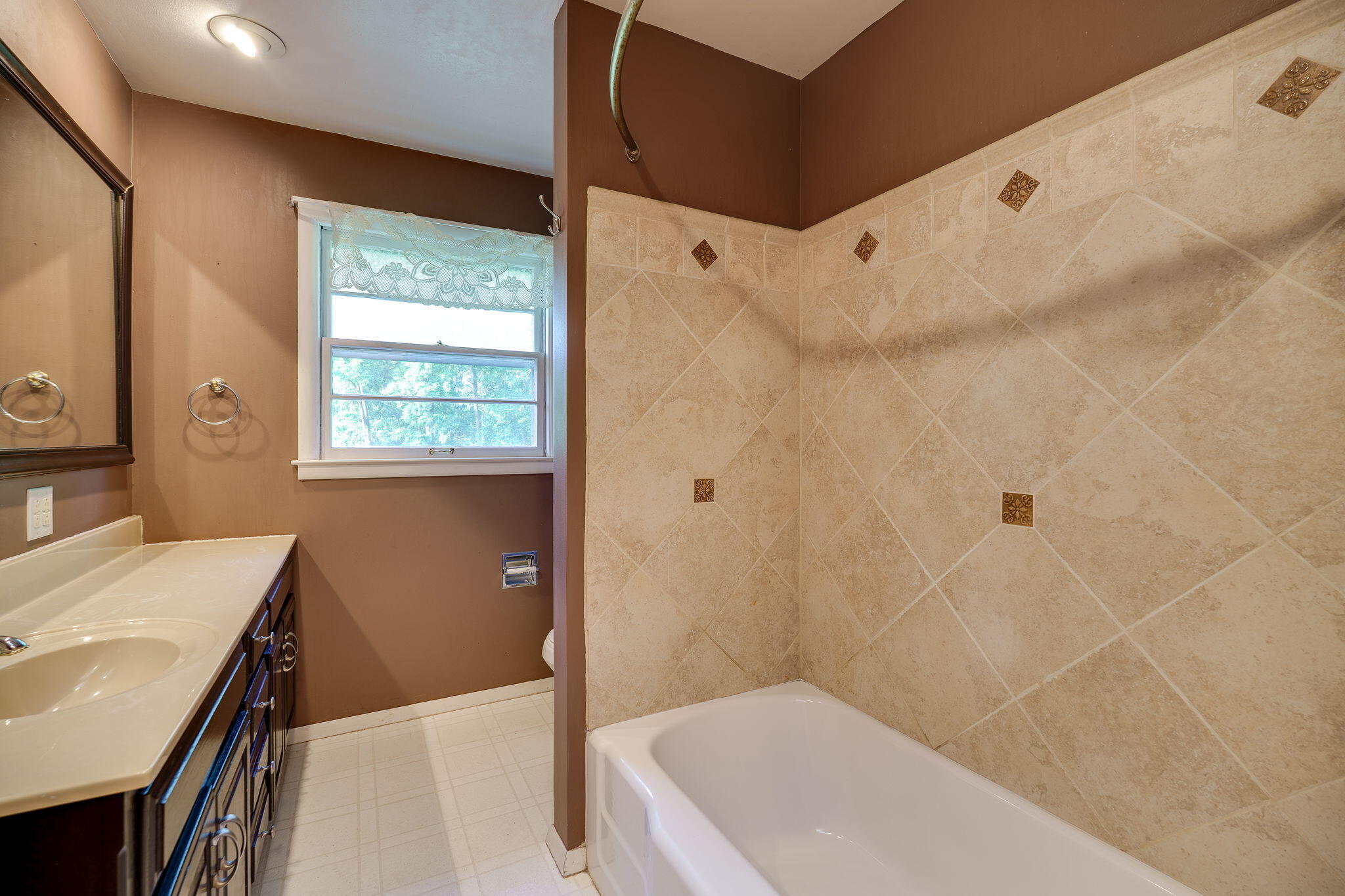 1809 Mile Road, Springfield, Ohio 45503