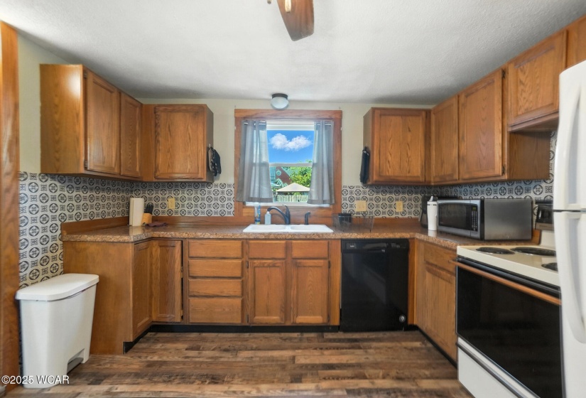 409 Race Street, Van Wert, Ohio, 2 Bedrooms Bedrooms, ,1 BathroomBathrooms,Residential,For Sale,Race,307621