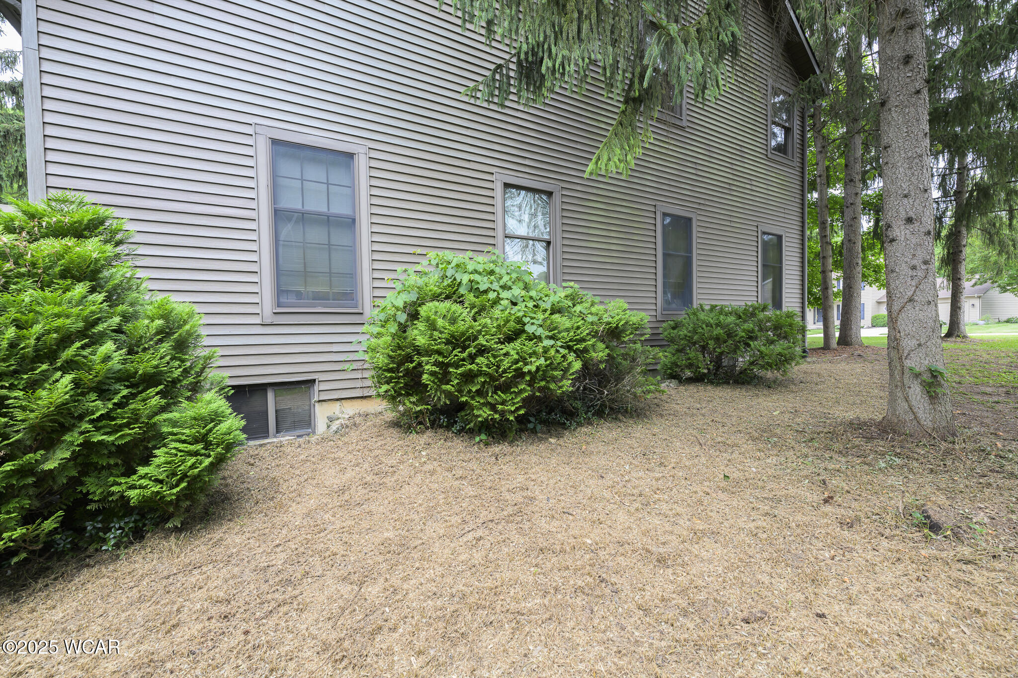 1316 Woodglen Circle, Bellefontaine, Ohio