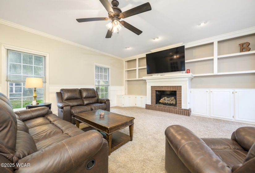 1316 Woodglen Circle, Bellefontaine, Ohio, 4 Bedrooms Bedrooms, ,3 BathroomsBathrooms,Residential,For Sale,Woodglen,307623