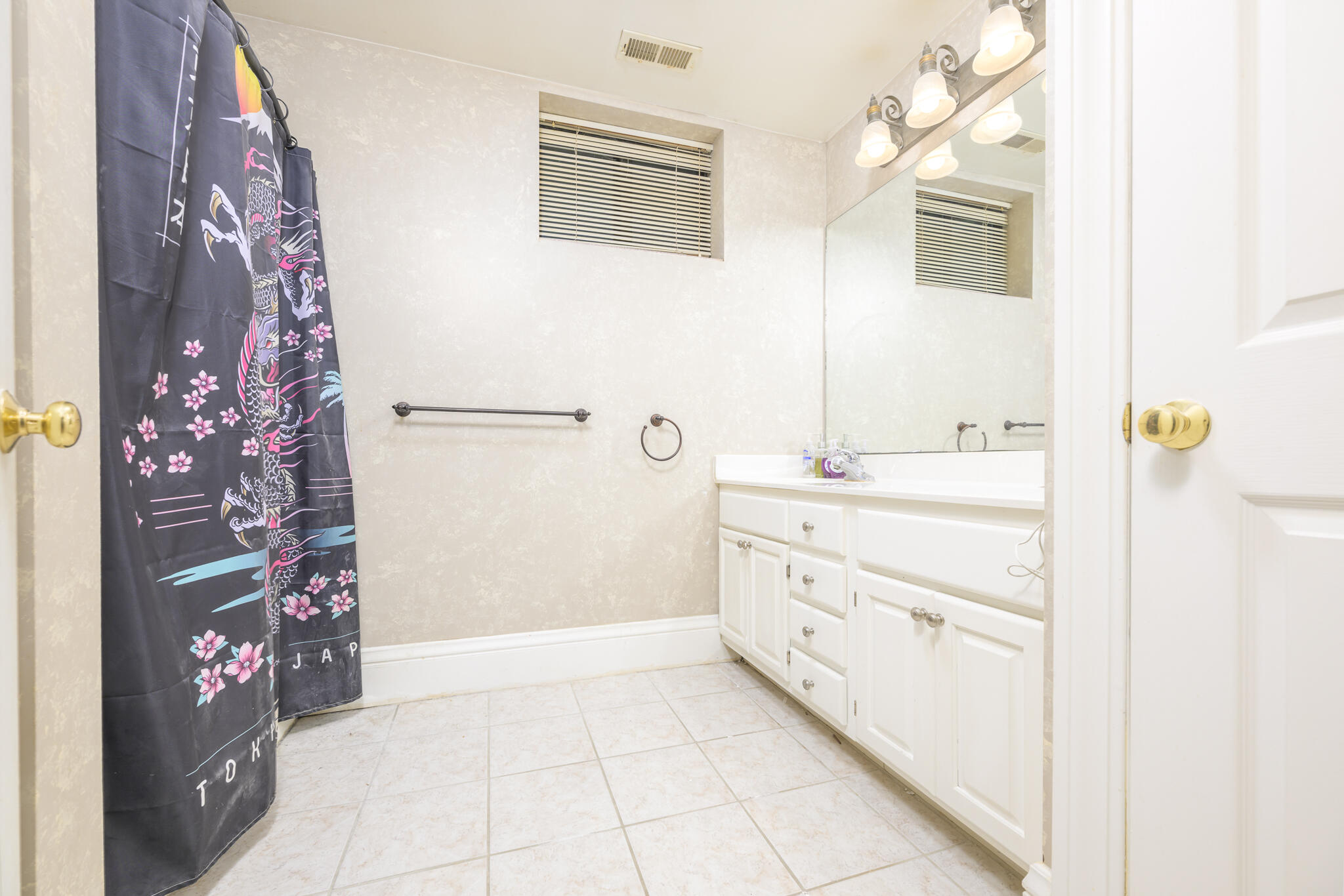 1316 Woodglen Circle, Bellefontaine, Ohio 43311