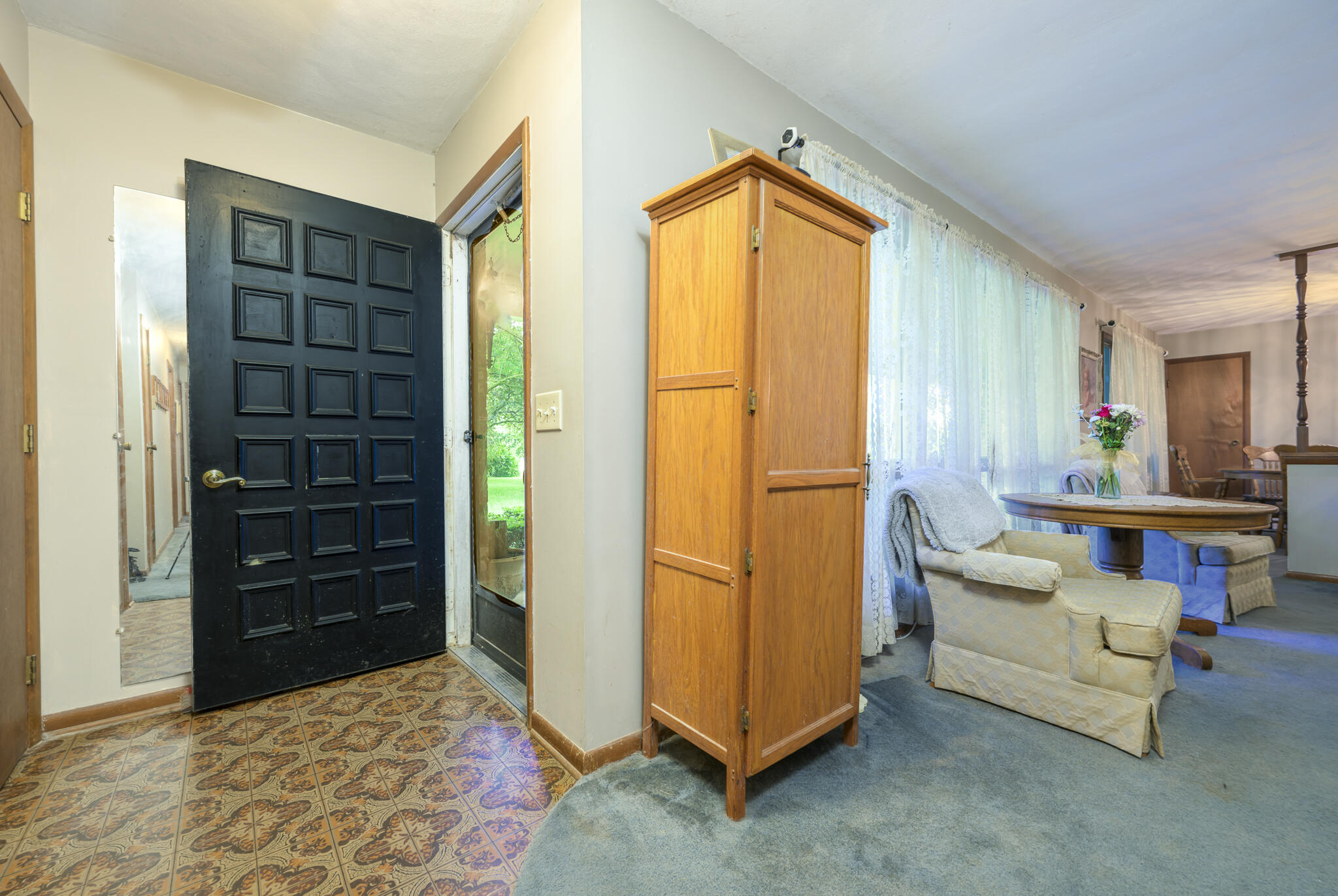 5714 Hickory, West Liberty, Ohio 43357
