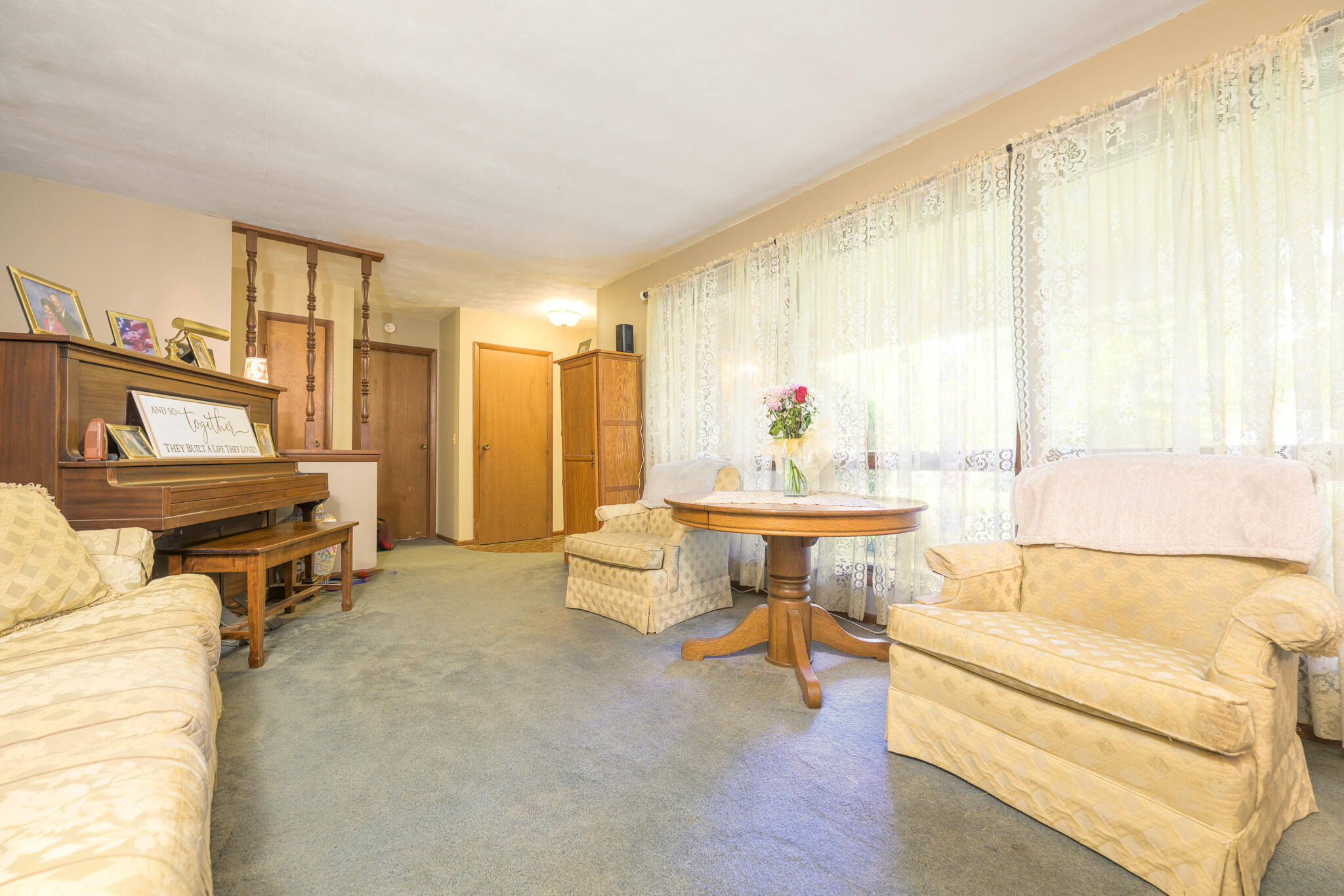 5714 Hickory, West Liberty, Ohio 43357