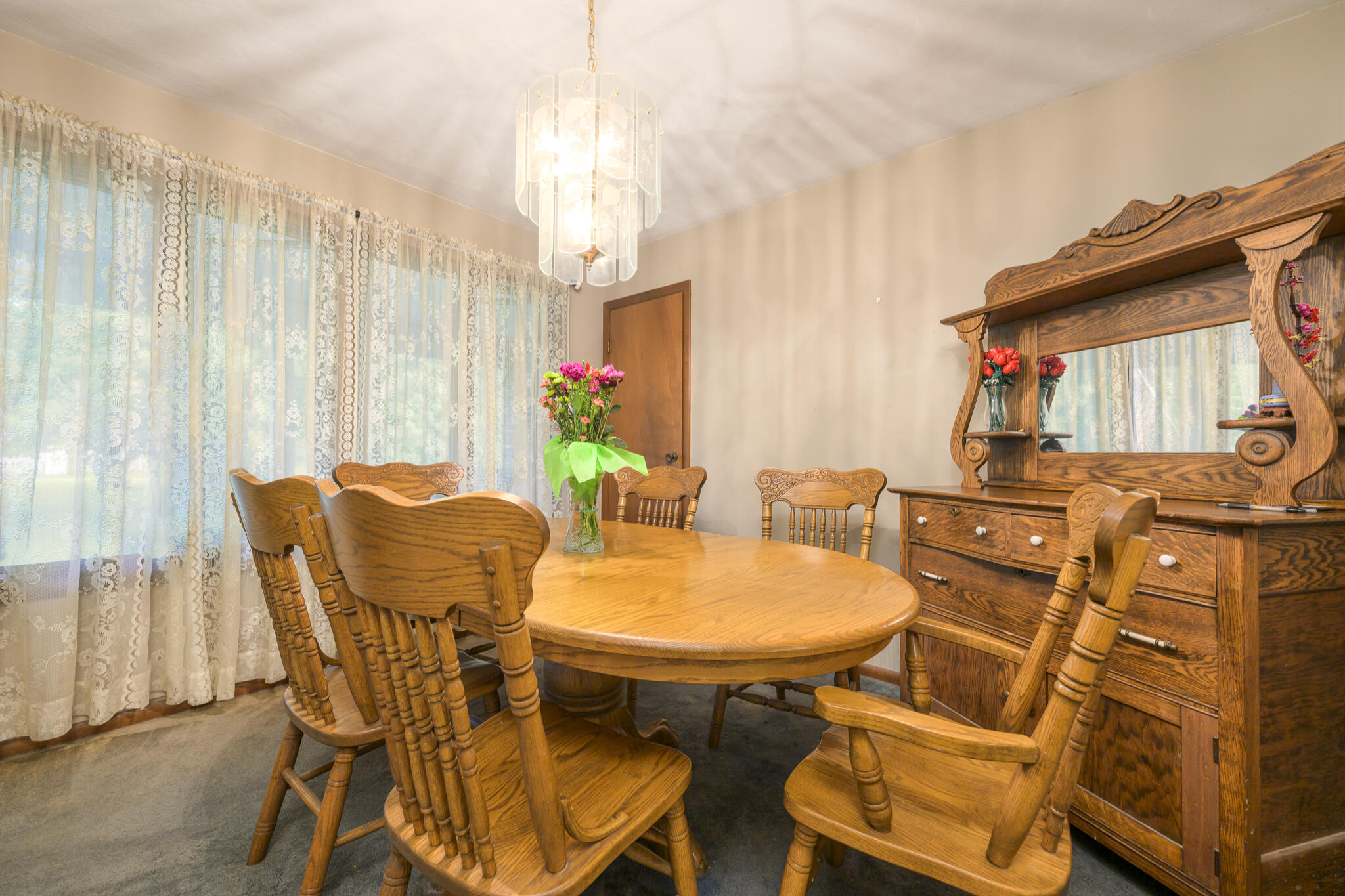 5714 Hickory, West Liberty, Ohio 43357