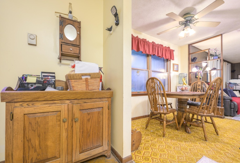 5714 Hickory Dr-10