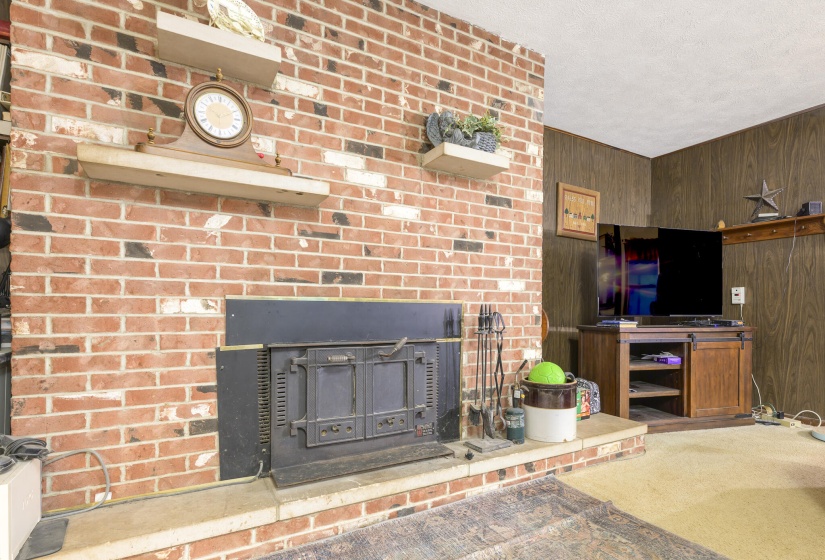 5714 Hickory Dr-13