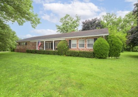 5714 Hickory, West Liberty, Ohio 43357, 3 Bedrooms Bedrooms, ,2 BathroomsBathrooms,Residential,For Sale,Hickory,1039649