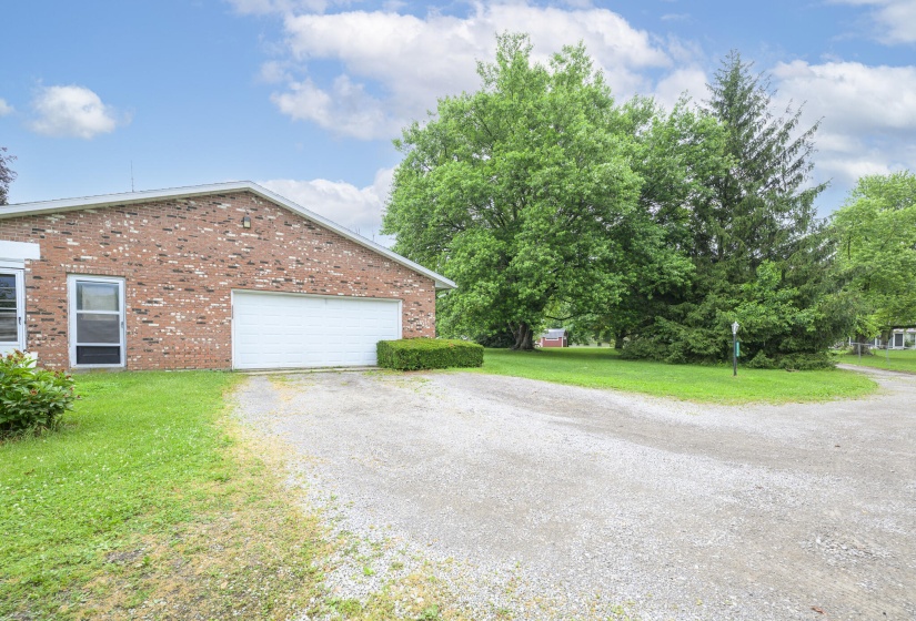5714 Hickory Dr-32