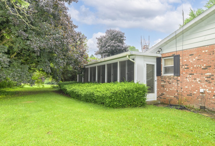 5714 Hickory Dr-33