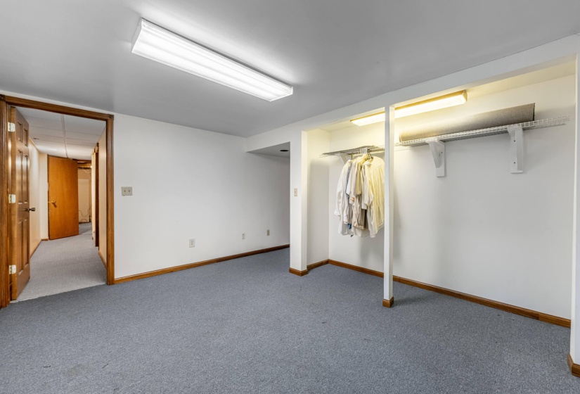 4025 School-25