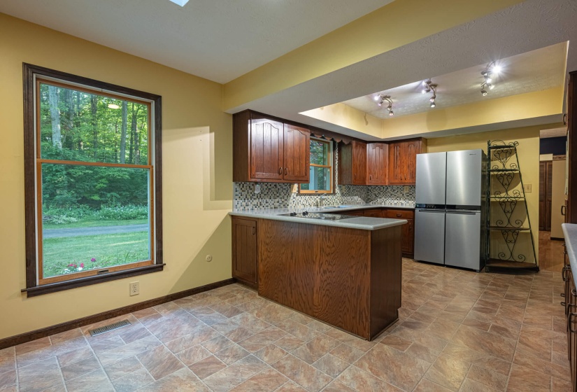 3072 Fowler-12