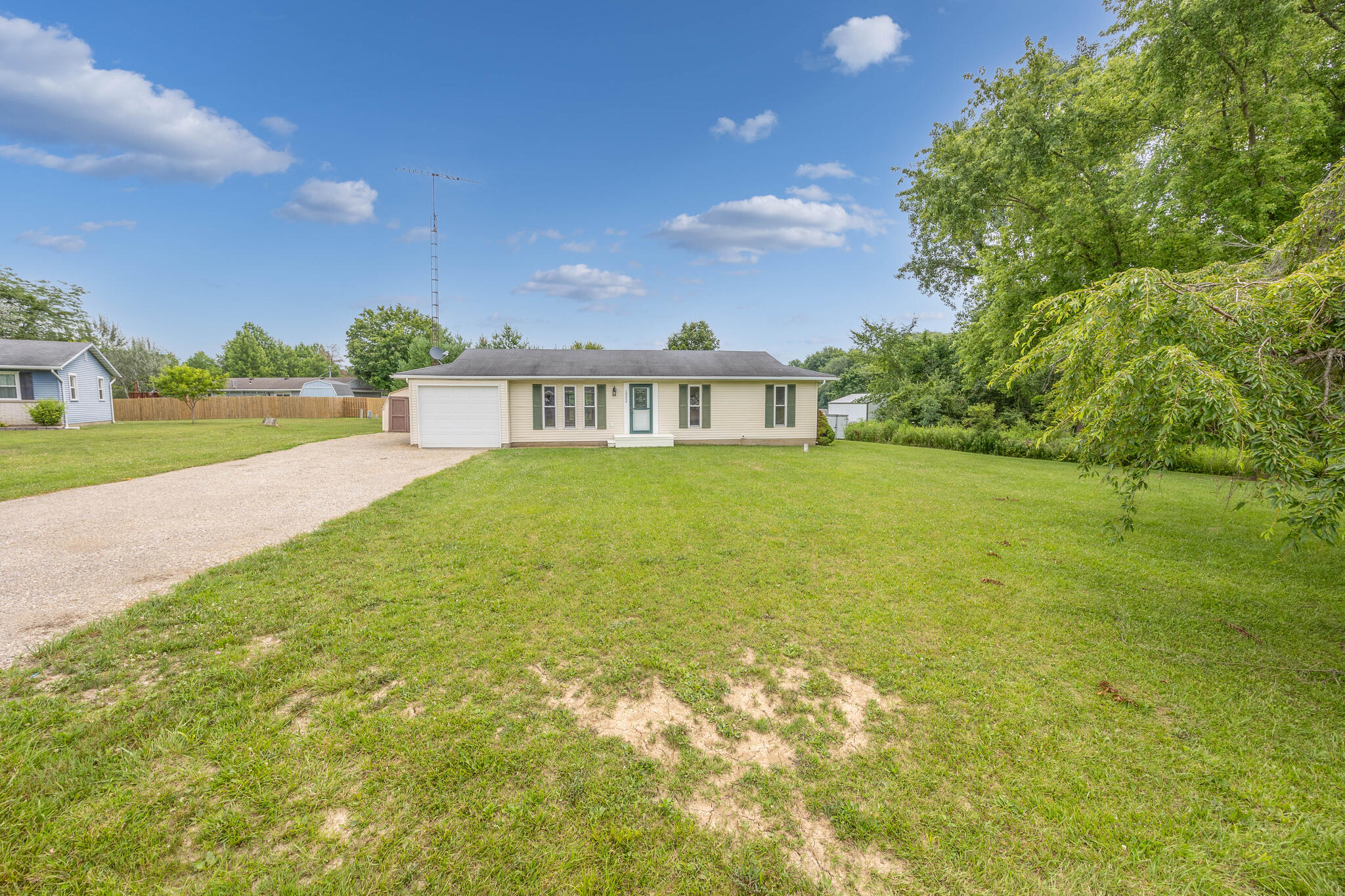 10040 Oakbrook Drive, Sidney, Ohio 45365