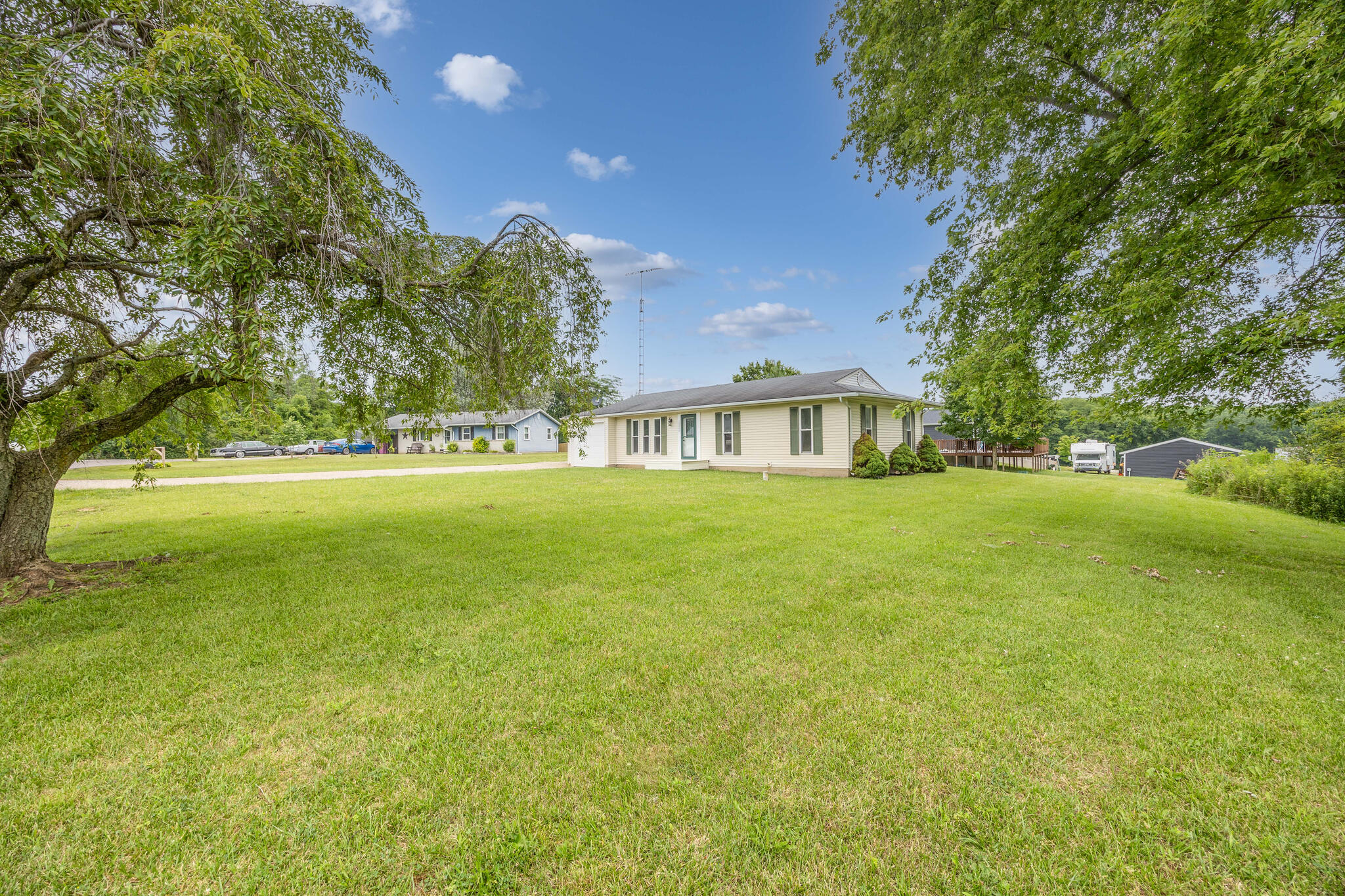 10040 Oakbrook Drive, Sidney, Ohio 45365