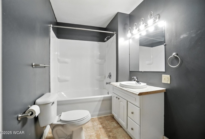 210 Pierce Street, Delphos, Ohio, 4 Bedrooms Bedrooms, ,2 BathroomsBathrooms,Residential,For Sale,Pierce,307632