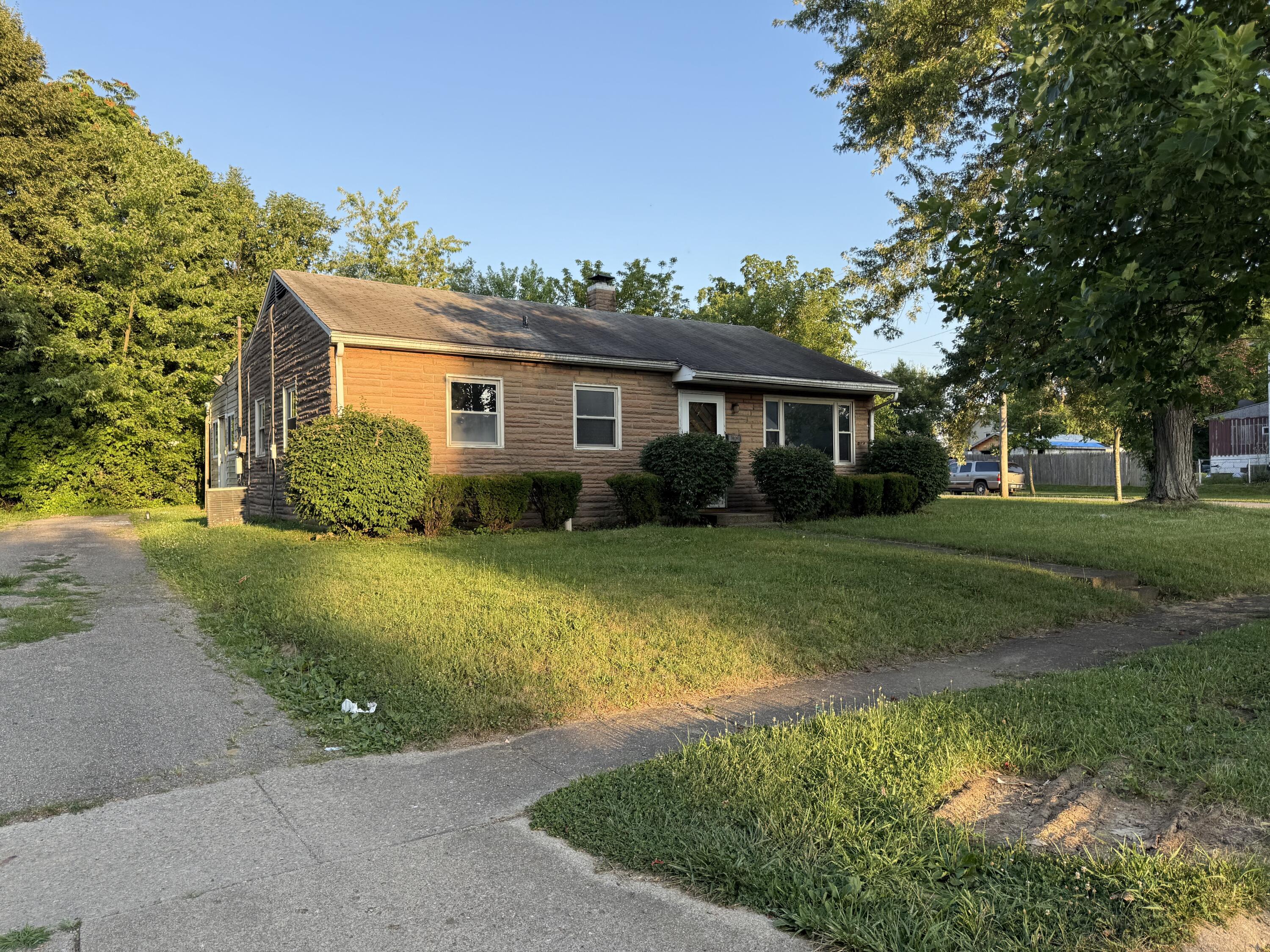 1824 Springmont Avenue, Springfield, Ohio 45506