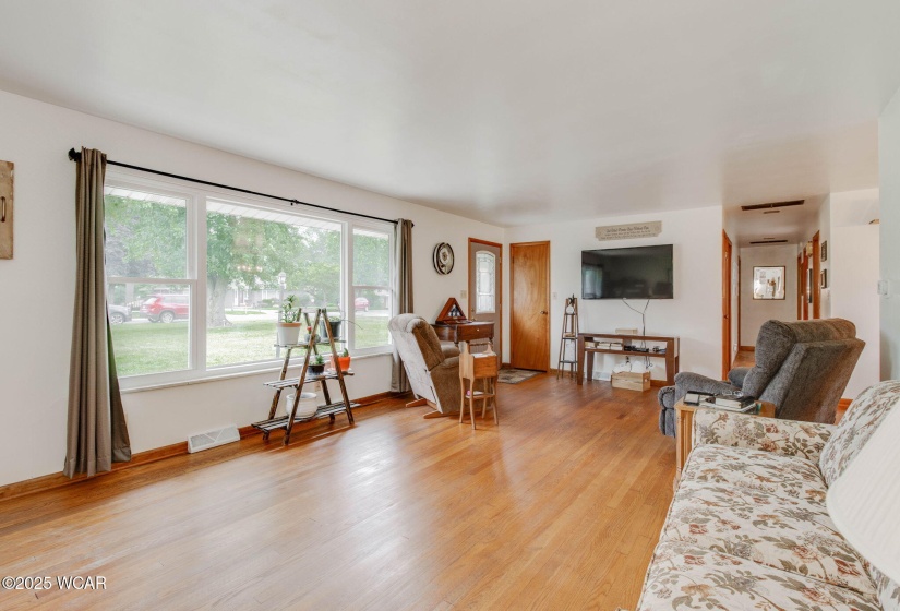 305 Melody Lane, Defiance, Ohio, 3 Bedrooms Bedrooms, ,1 BathroomBathrooms,Residential,For Sale,Melody,307635