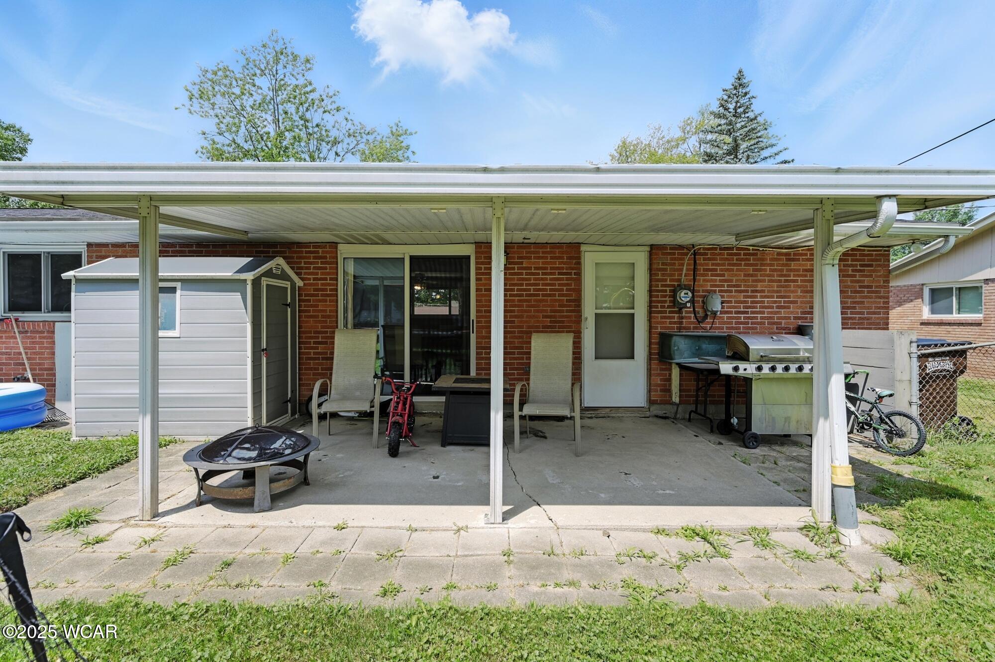 2238 Glenwood Avenue, Lima, Ohio
