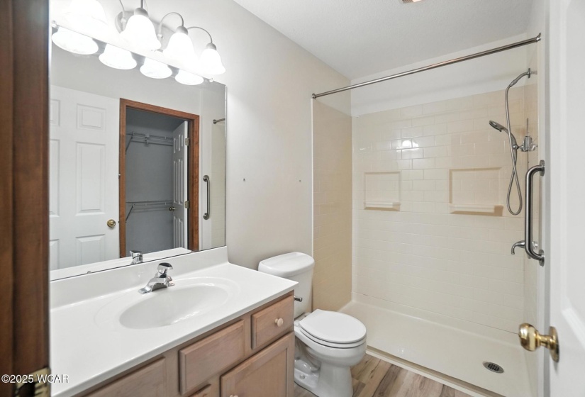 556 Westerly Drive, Lima, Ohio, 2 Bedrooms Bedrooms, ,2 BathroomsBathrooms,Residential,For Sale,Westerly,307560