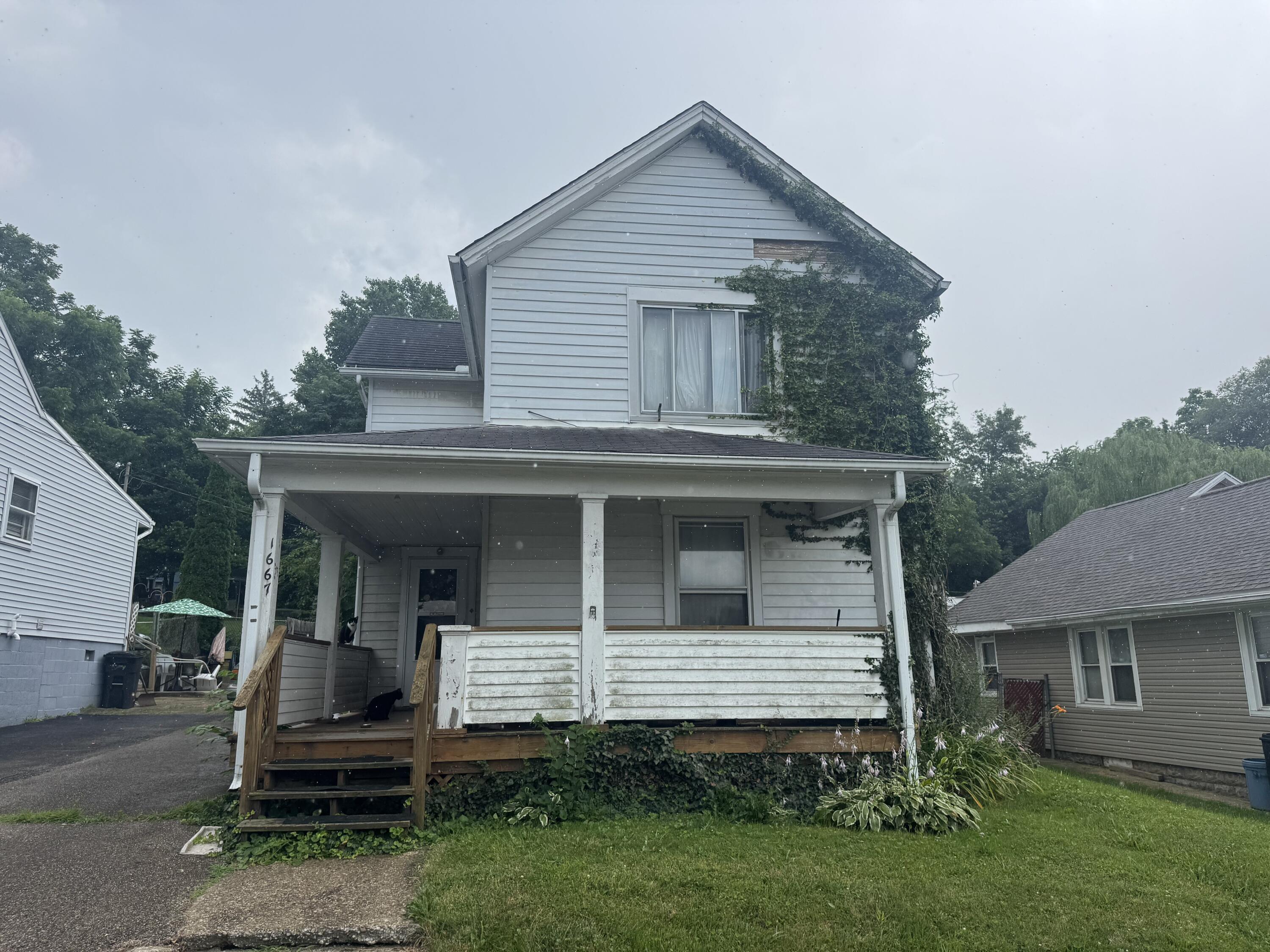 1667 Summit Street, Springfield, Ohio 45503