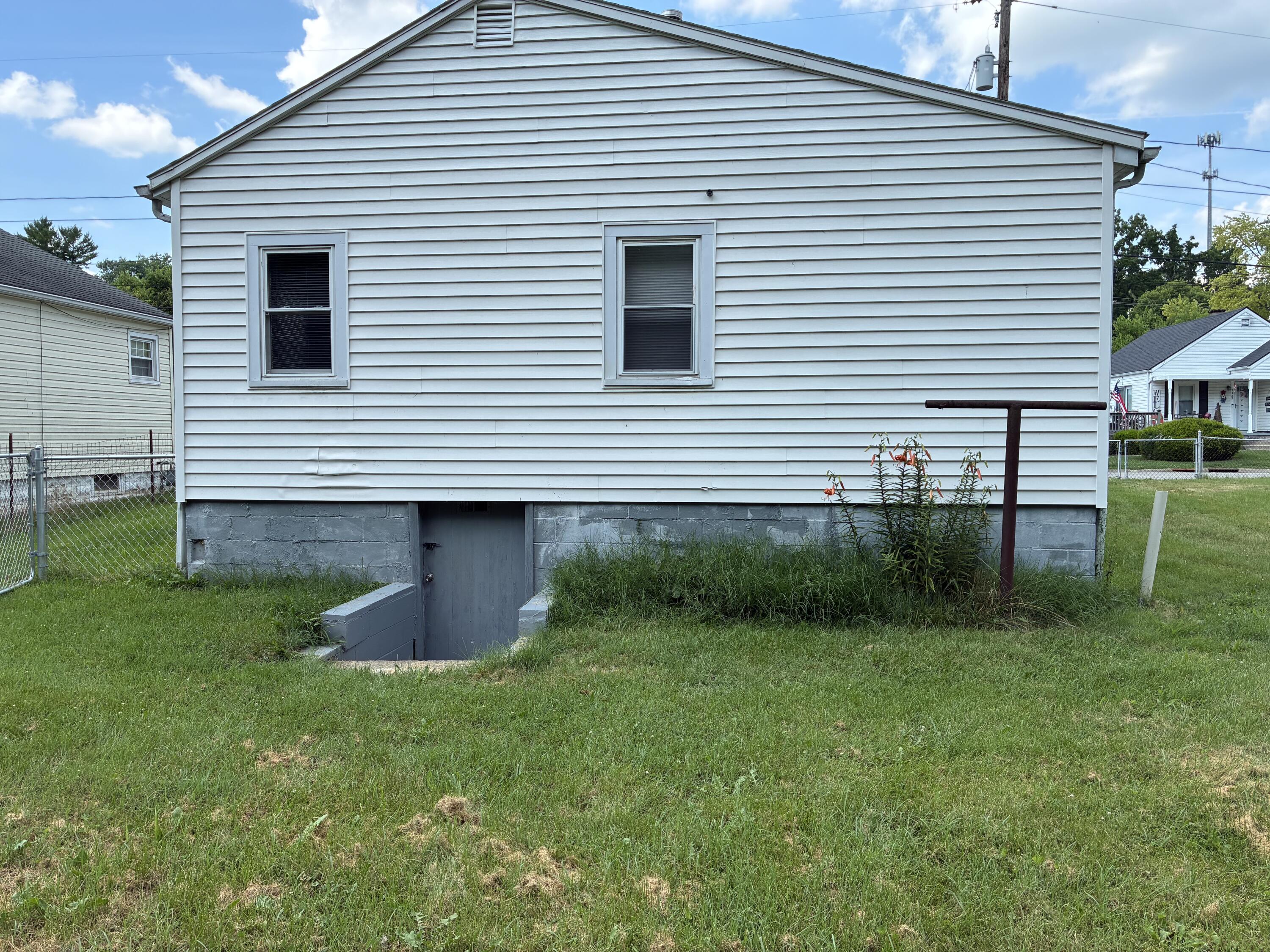 2419 Gladden Street, Springfield, Ohio 45503