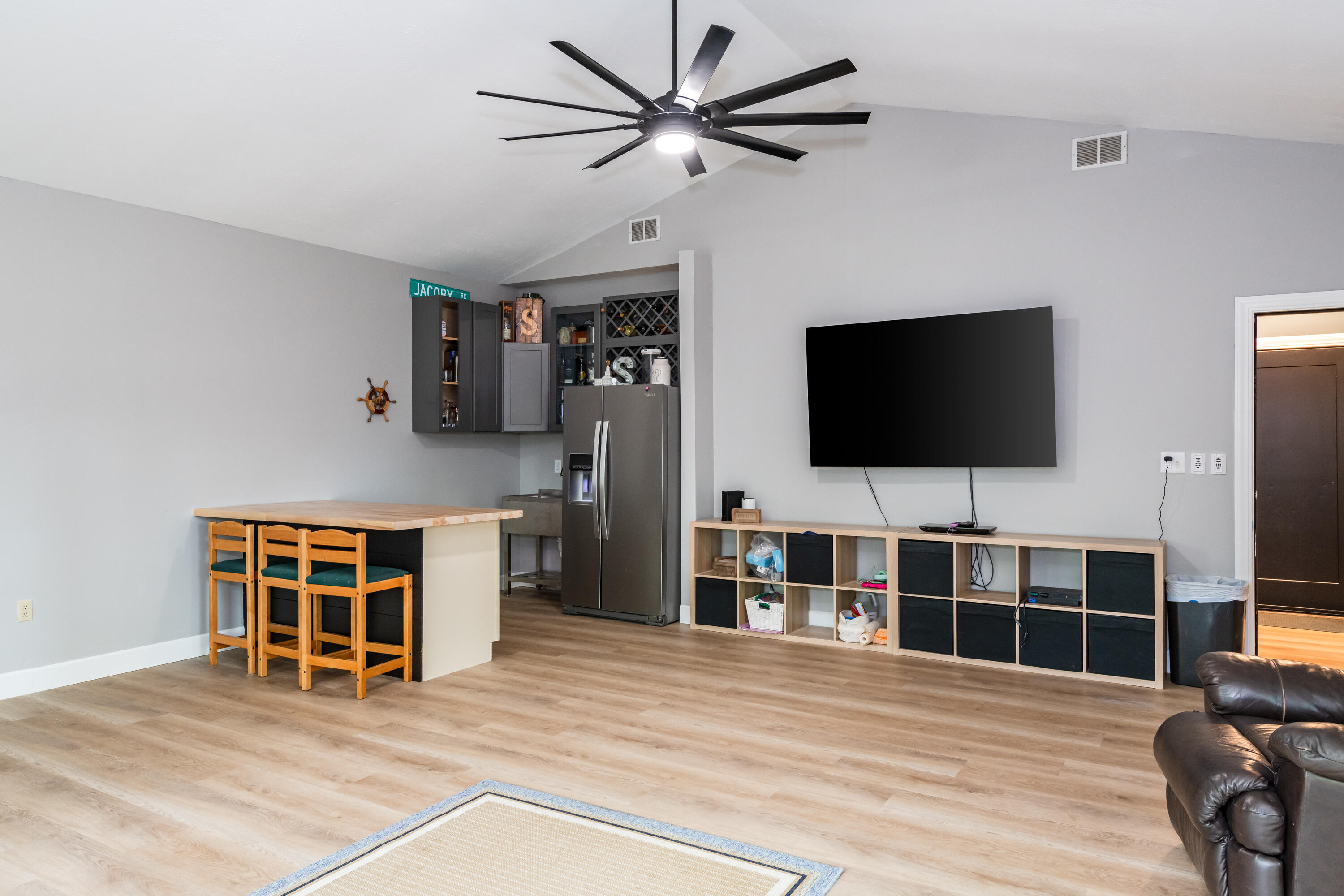 4341 Lone Wolf Avenue, Springfield, Ohio 45502