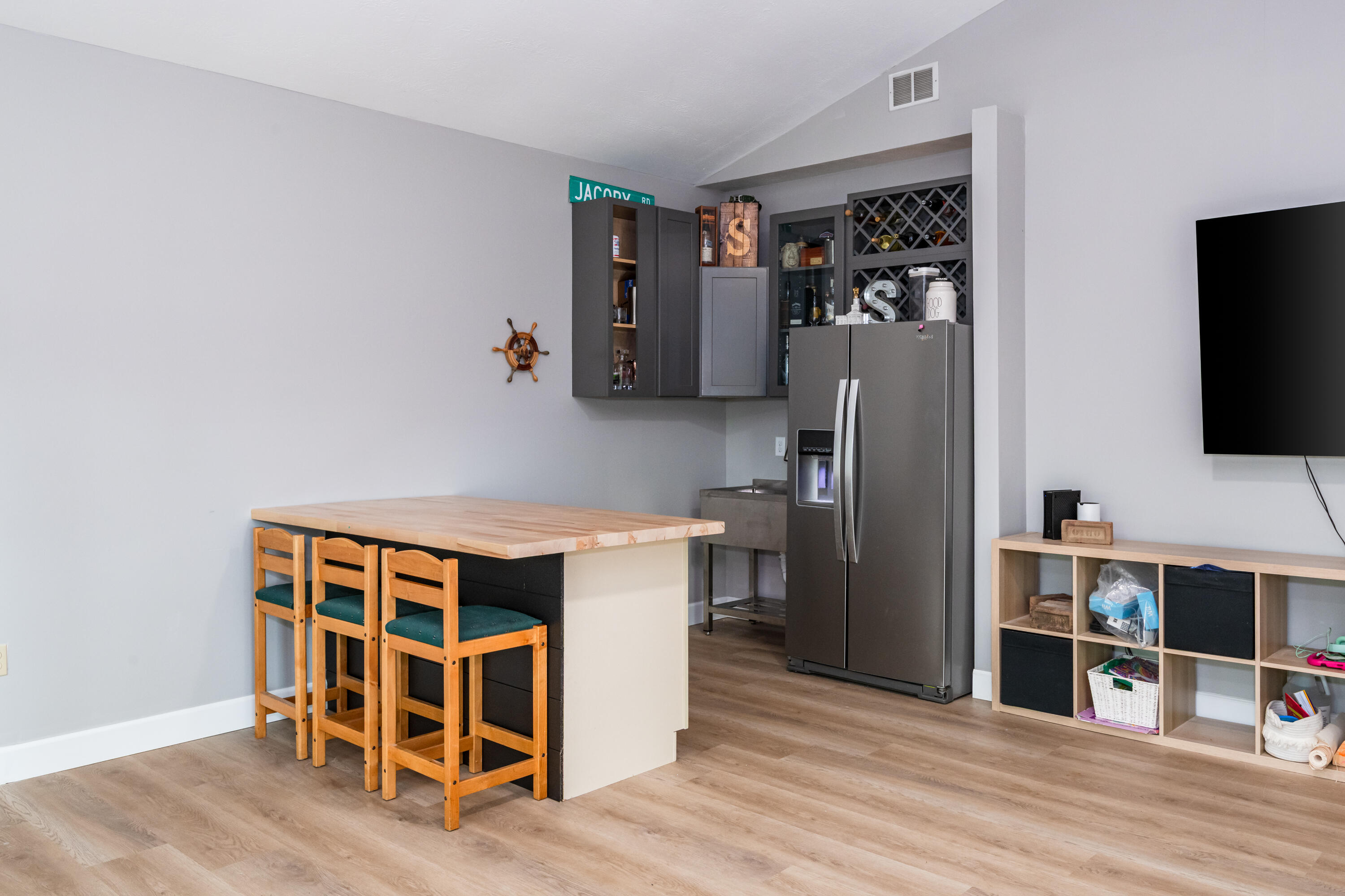 4341 Lone Wolf Avenue, Springfield, Ohio 45502