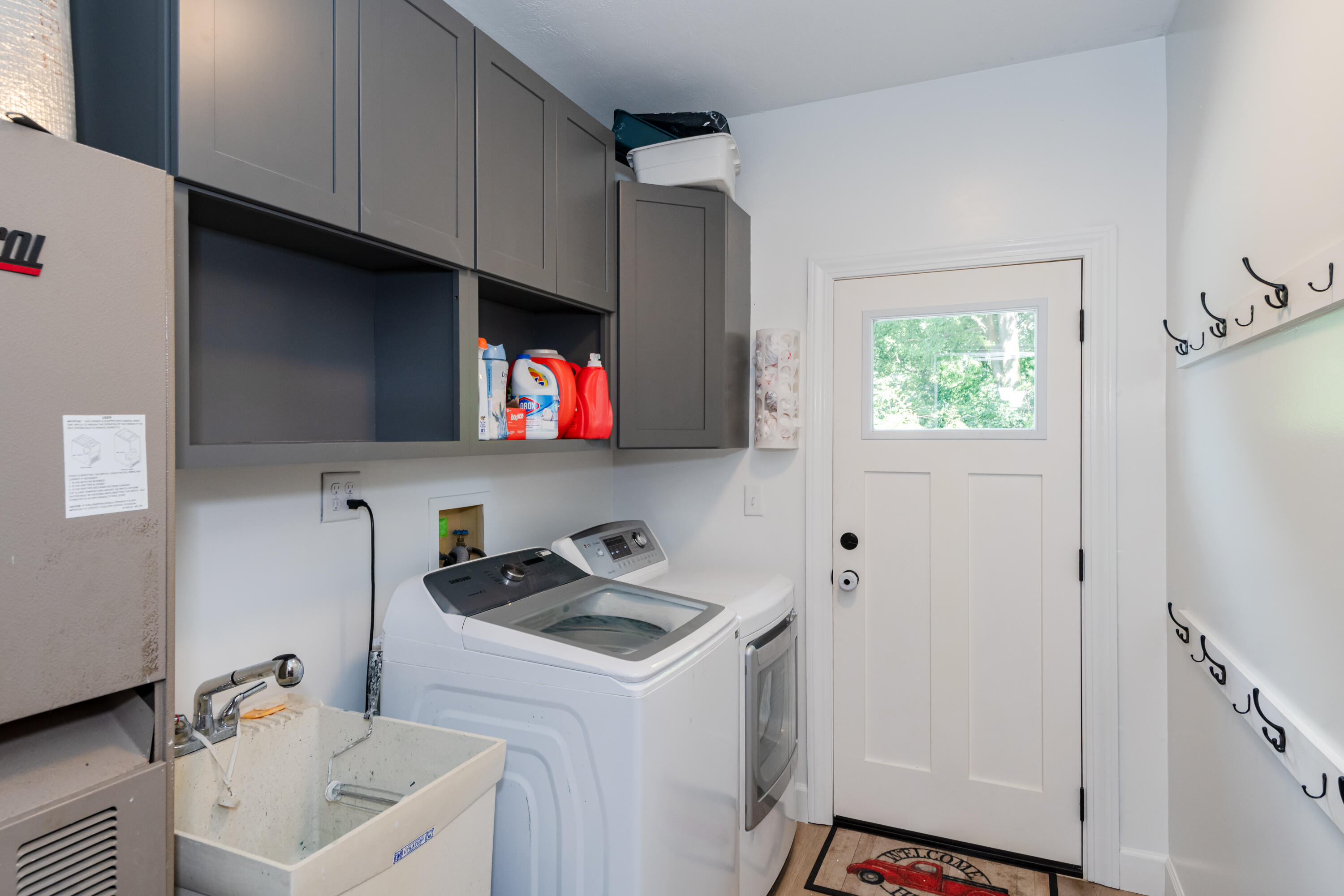 4341 Lone Wolf Avenue, Springfield, Ohio 45502