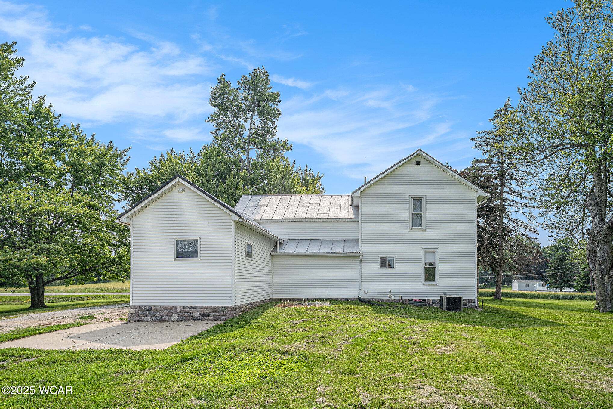 11820 County Road 17, West Unity, Ohio