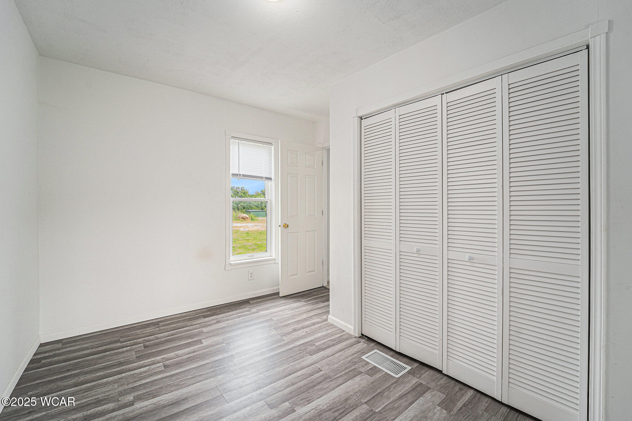 11820 County Road 17, West Unity, Ohio