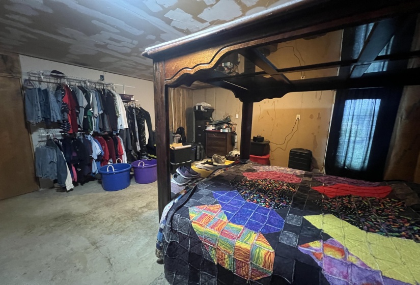 Master Bedroom (Former Business Area)