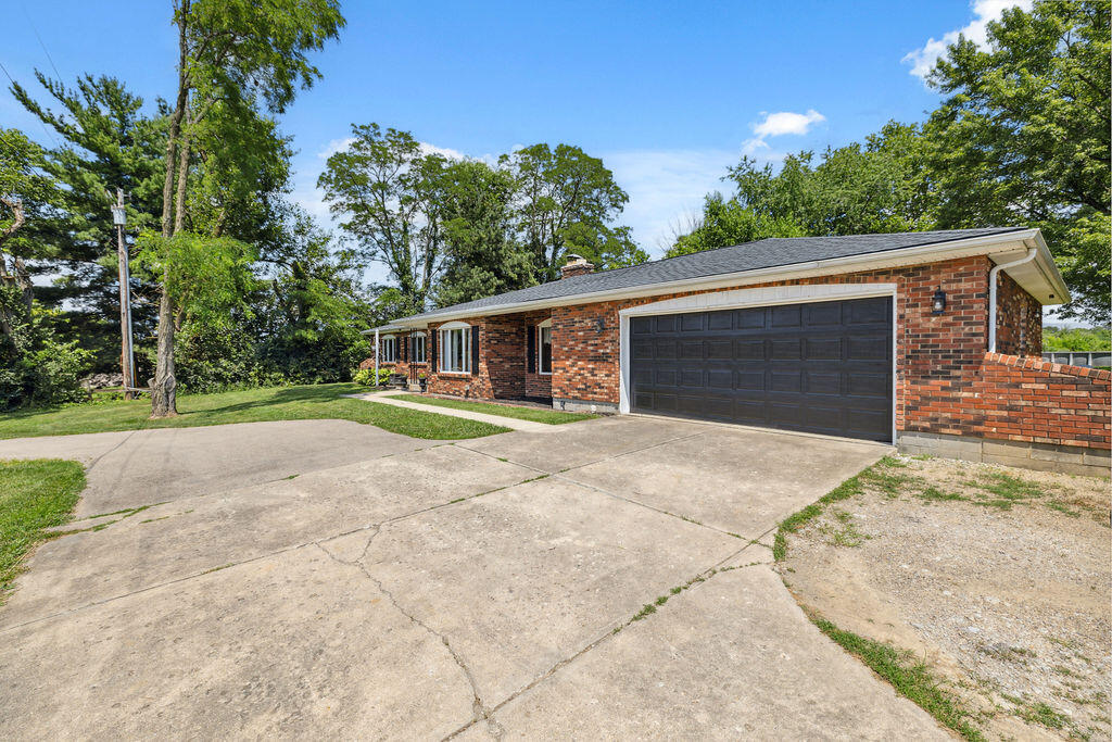 930 Bickett Road, Xenia, Ohio 45385
