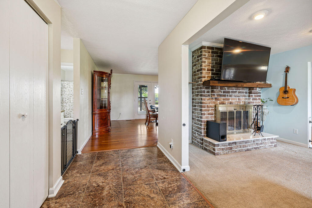 930 Bickett Road, Xenia, Ohio 45385