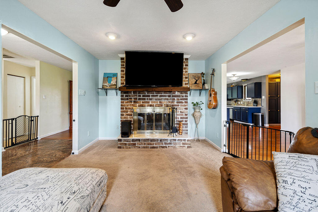 930 Bickett Road, Xenia, Ohio 45385