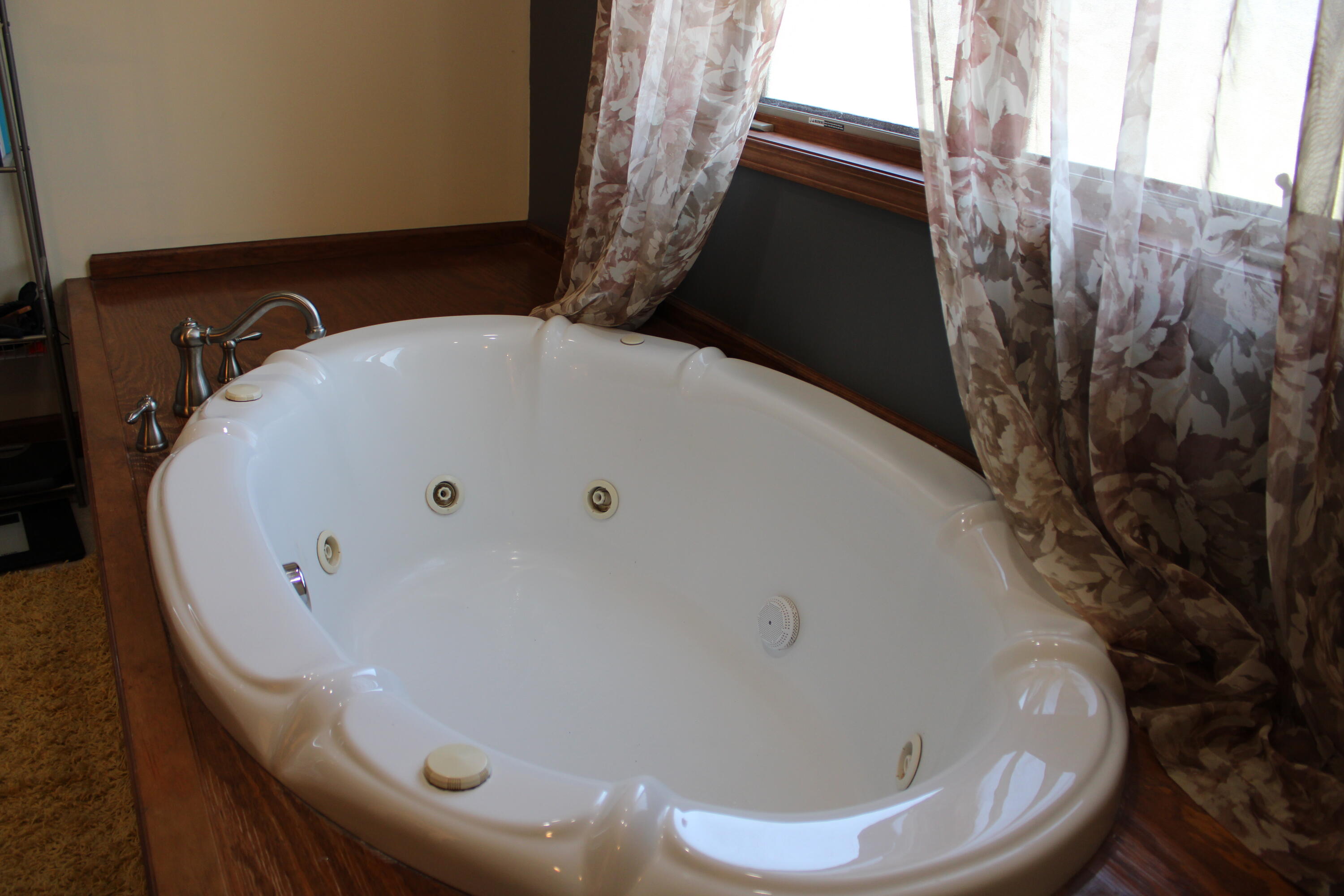 1423 Kingsgate Road, Springfield, Ohio 45503