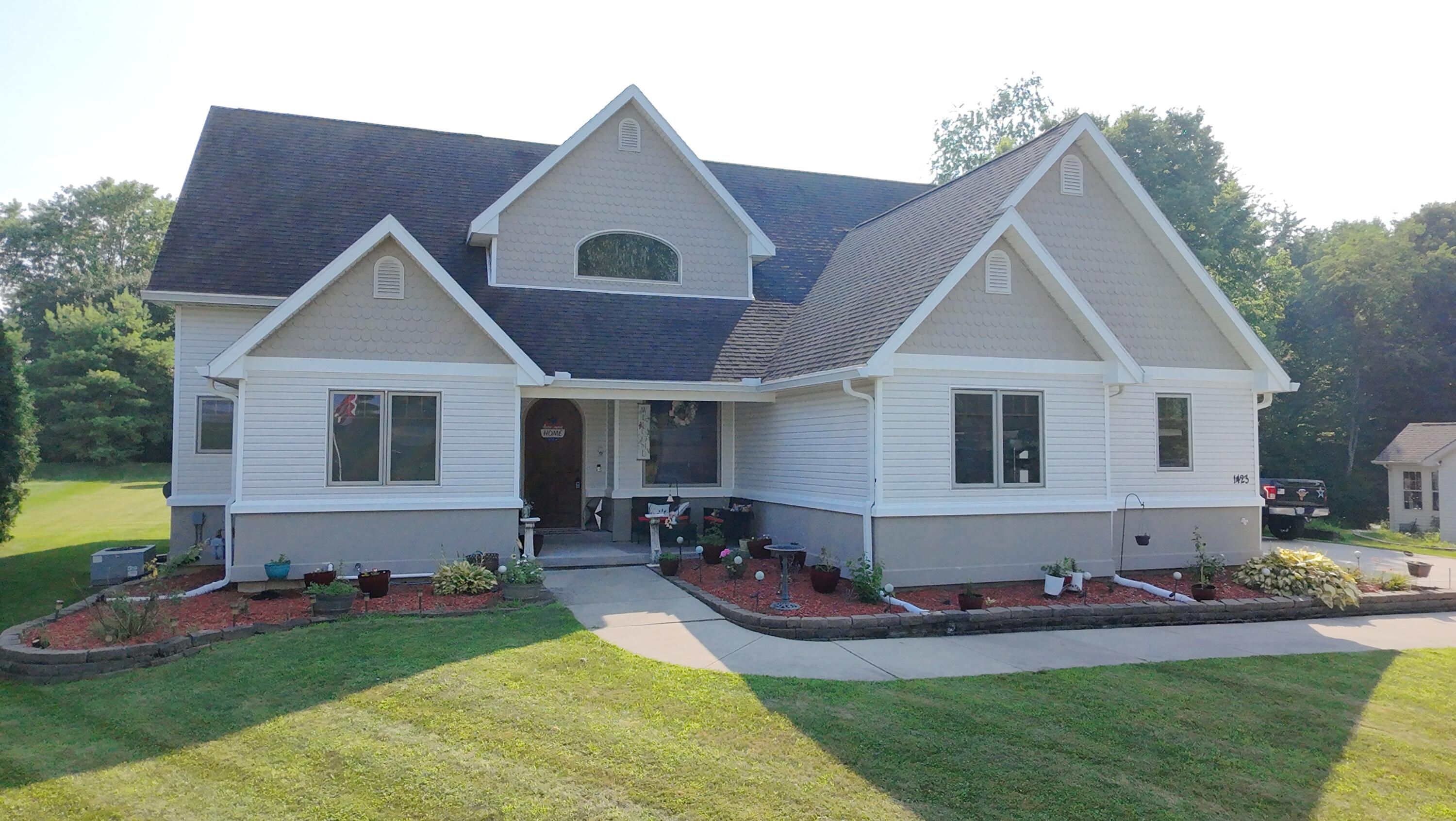 1423 Kingsgate Road, Springfield, Ohio 45503
