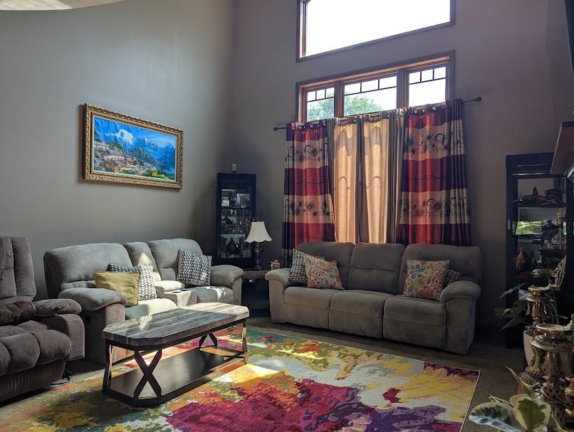 1423 Kingsgate Road, Springfield, Ohio 45503