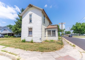 202 College Street, Jackson Center, Ohio 45334, 3 Bedrooms Bedrooms, ,1 BathroomBathrooms,Residential,For Sale,College,1040012
