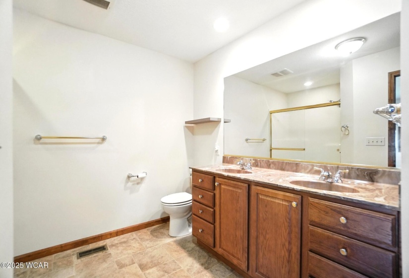 2564 Autumn Ridge Drive, Lima, Ohio, 3 Bedrooms Bedrooms, ,2 BathroomsBathrooms,Residential,For Sale,Autumn Ridge,307419