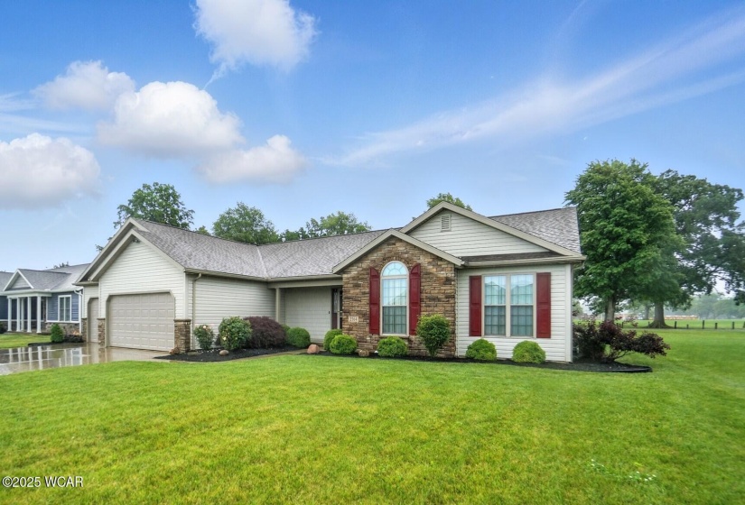 2564 Autumn Ridge Drive, Lima, Ohio, 3 Bedrooms Bedrooms, ,2 BathroomsBathrooms,Residential,For Sale,Autumn Ridge,307419