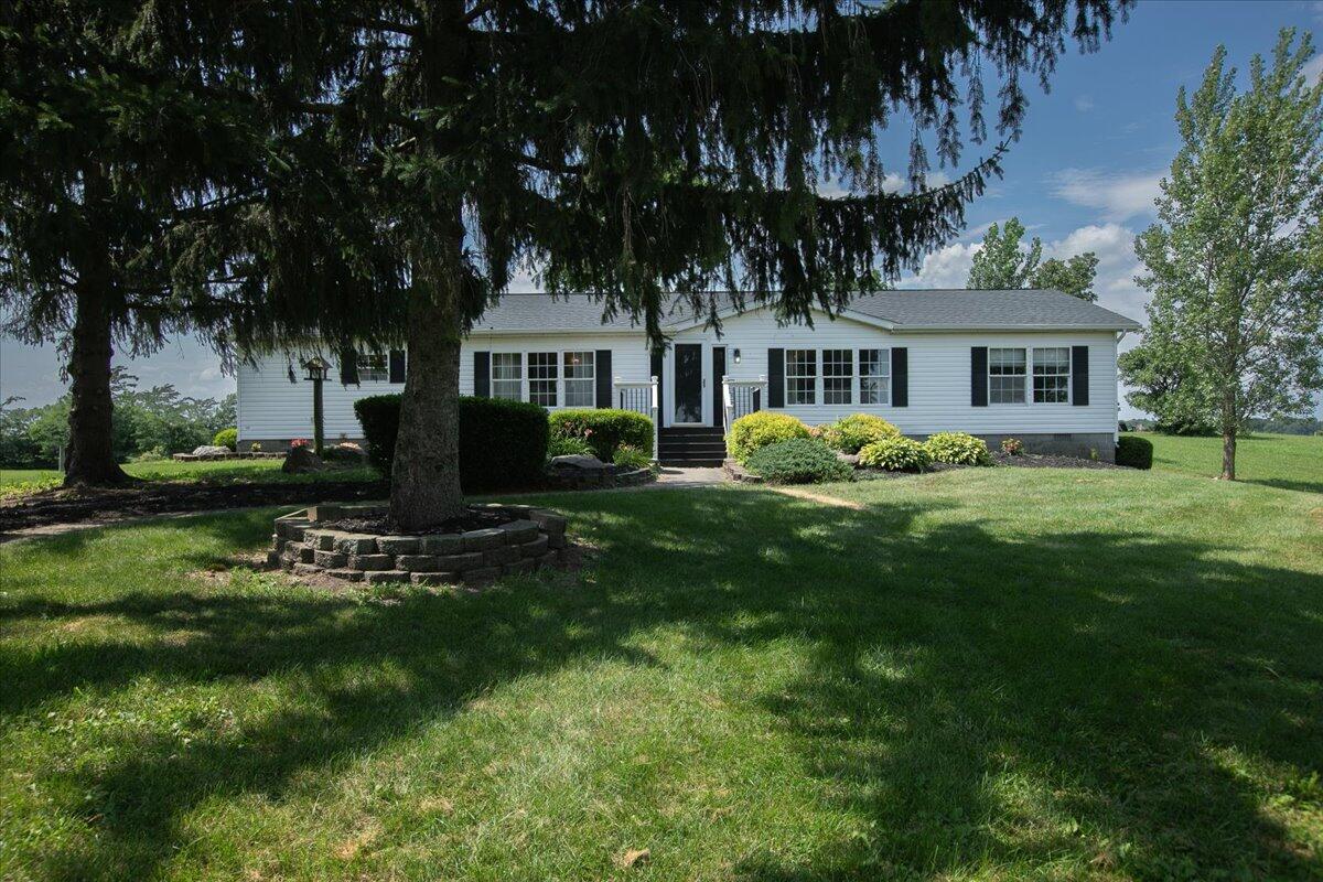 5246 Township Road 202, De Graff, Ohio 43318